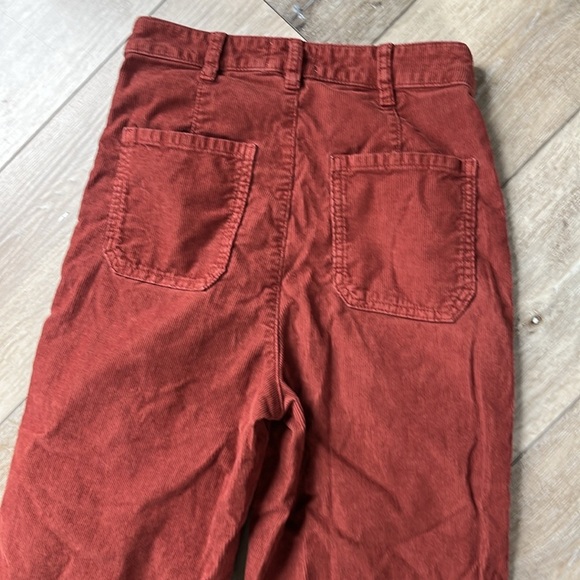 Marine Layer Bridget Corduroy
Crop Pant Size 6 Brown Red Rust - Picture 8 of 12